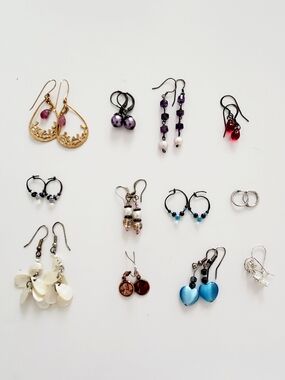 Assorted Women’s Multi-Color Earring Set
